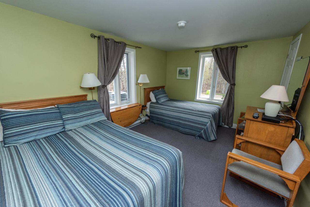 Auberge Beausejour Les Eboulements ภายนอก รูปภาพ